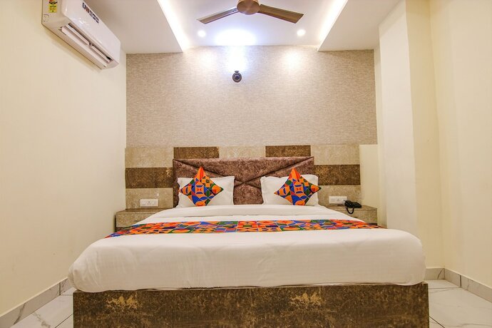 Imagen de la habitación del Hotel Fabhotel Meridian Inn. Foto 20