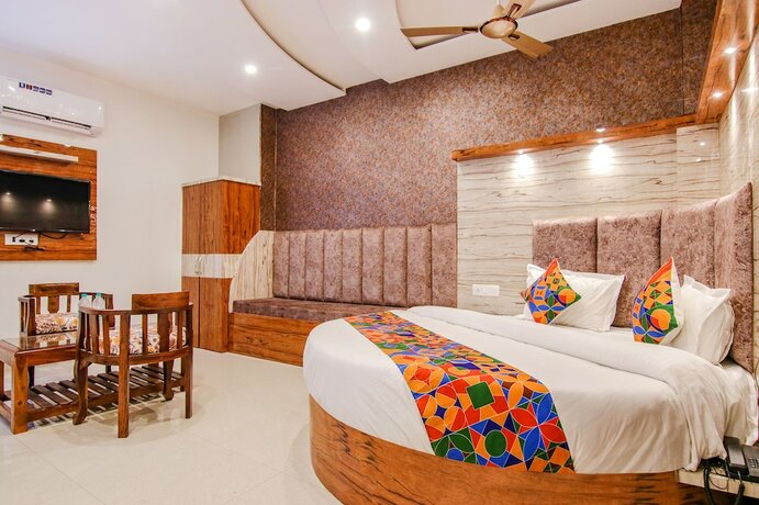 Imagen general del Hotel Fabhotel Meridian Inn. Foto 14