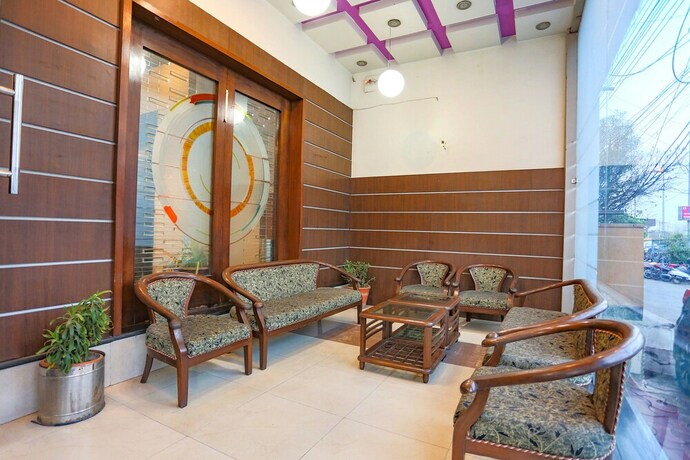 Imagen general del Hotel Fabhotel Midland. Foto 16