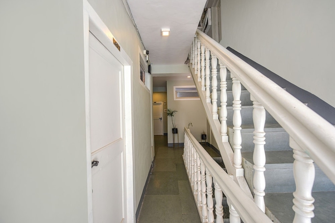 Imagen de los interiores del Hotel Fabhotel Monalisa. Foto 13