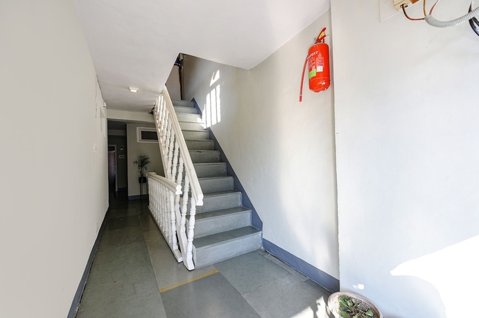 Imagen de los interiores del Hotel Fabhotel Monalisa. Foto 14