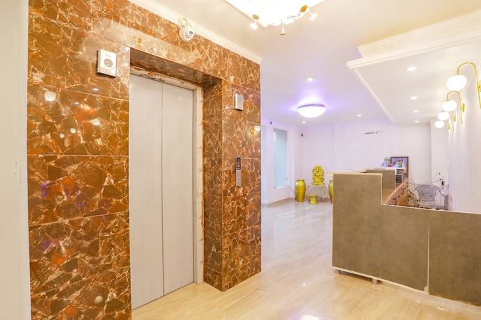 Imagen de los interiores del Hotel Fabhotel Montreal. Foto 13