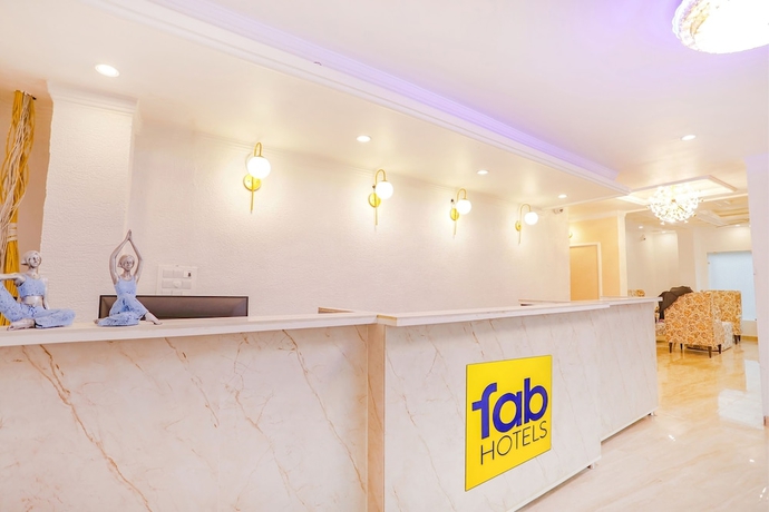 Imagen de los interiores del Hotel Fabhotel Montreal. Foto 18