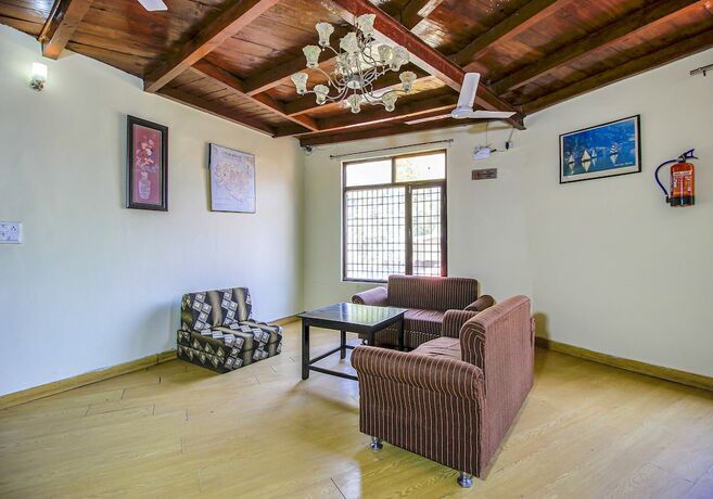 Imagen general del Hotel Fabhotel Moon Ii. Foto 6
