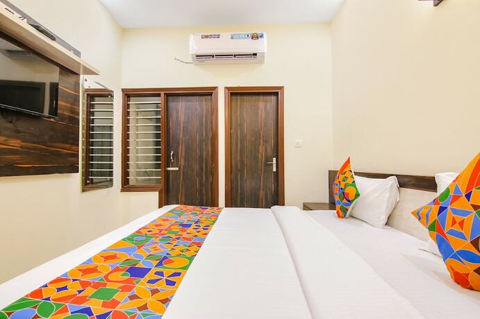 Imagen general del Hotel Fabhotel Moon Trip. Foto 11
