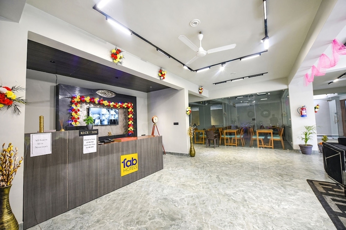 Imagen de los interiores del Hotel Fabhotel Naina Residency. Foto 18