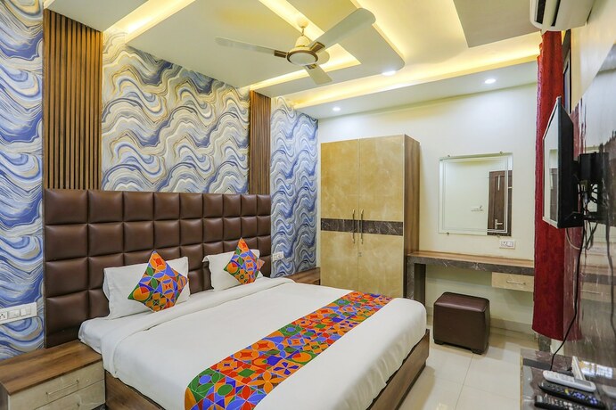 Imagen de la habitación del Hotel Fabhotel Naman. Foto 19