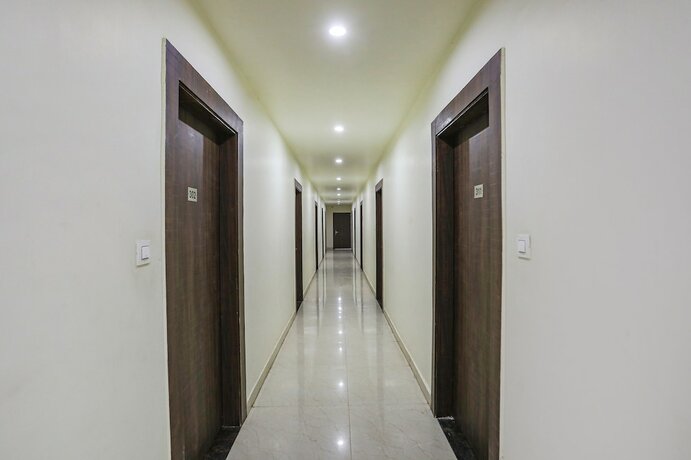 Imagen general del Hotel Fabhotel Naman. Foto 9
