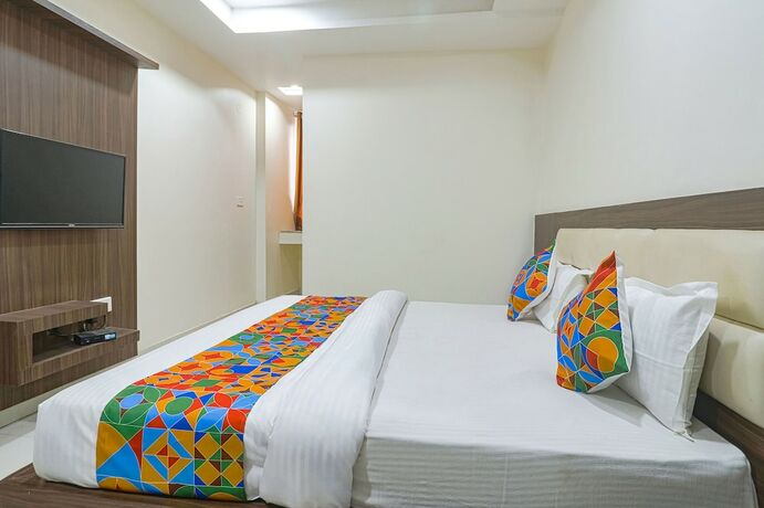 Imagen general del Hotel Fabhotel Nandgiri Palace. Foto 1