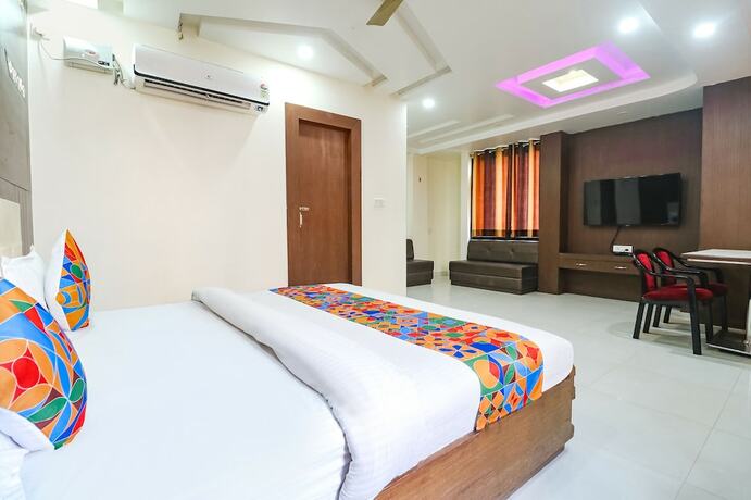 Imagen general del Hotel Fabhotel Nandgiri Palace. Foto 8