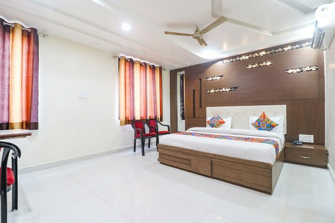 Imagen general del Hotel Fabhotel Nandgiri Palace. Foto 18