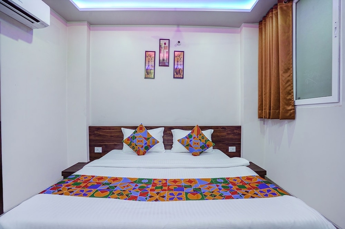 Imagen de la habitación del Hotel Fabhotel Nandini Grand. Foto 3