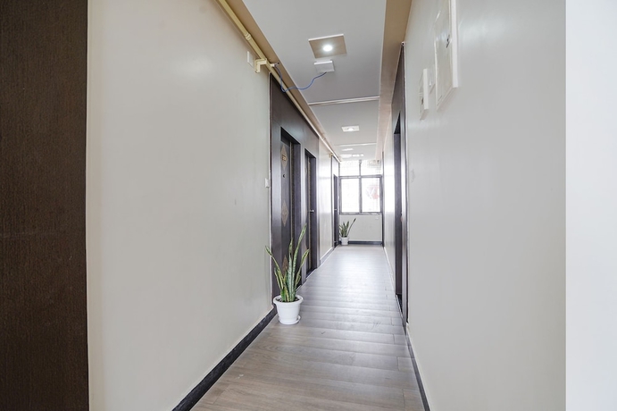 Imagen de los interiores del Hotel Fabhotel Nandini Grand. Foto 14