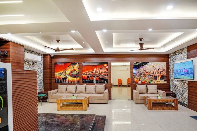 Imagen de los interiores del Hotel Fabhotel Nandini Grand. Foto 18