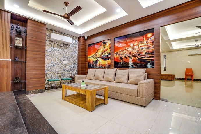 Imagen de los interiores del Hotel Fabhotel Nandini Grand. Foto 19