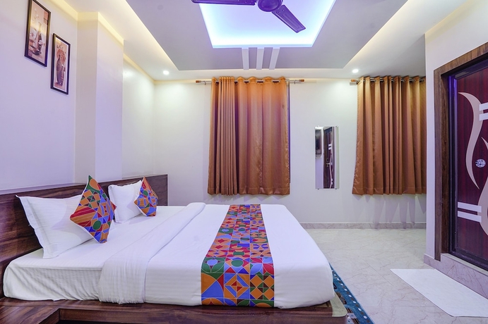 Imagen de la habitación del Hotel Fabhotel Nandini Grand. Foto 6