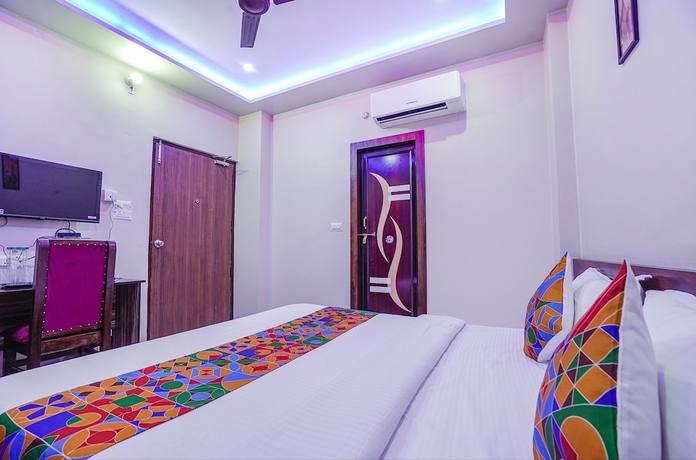 Imagen de la habitación del Hotel Fabhotel Nandini Grand. Foto 8