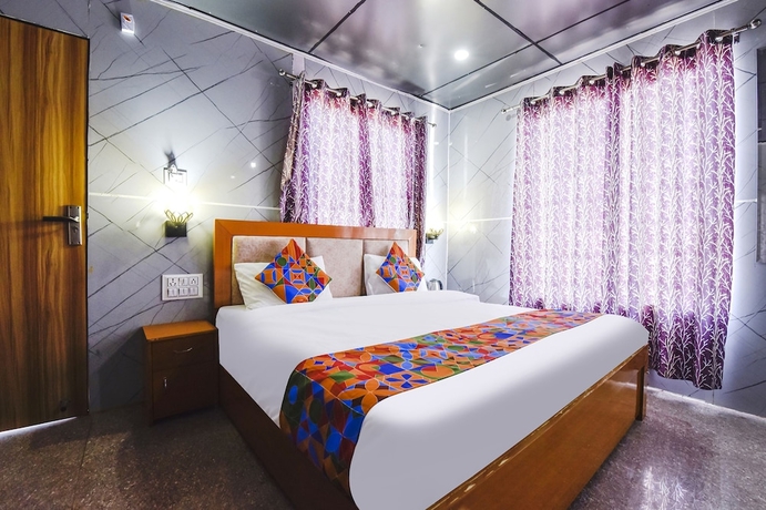 Imagen de la habitación del Hotel Fabhotel Neilkanth. Foto 6