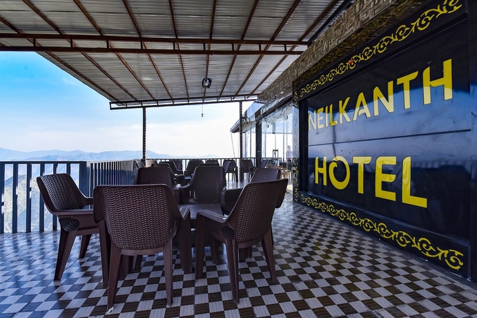 Imagen del bar/restaurante del Hotel Fabhotel Neilkanth. Foto 3