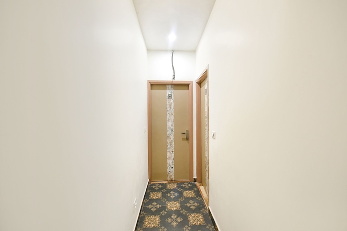 Imagen de los interiores del Hotel Fabhotel Nirvana Grand By Io. Foto 9