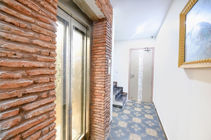 Imagen de los interiores del Hotel Fabhotel Nirvana Grand By Io. Foto 10