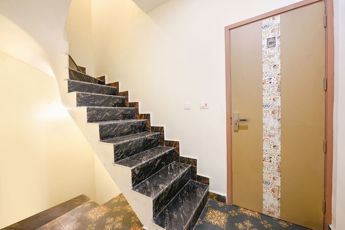 Imagen de los interiores del Hotel Fabhotel Nirvana Grand By Io. Foto 15