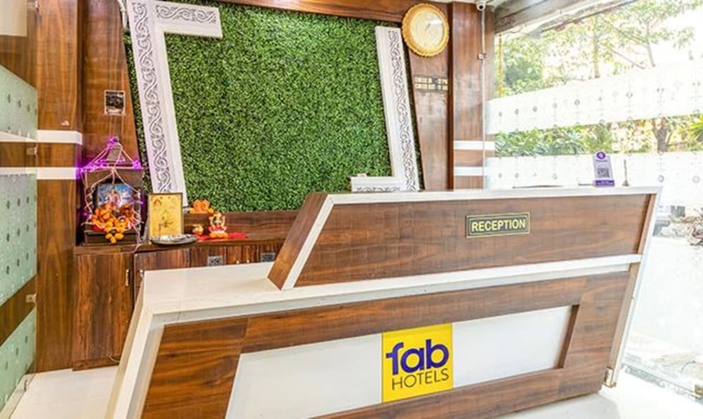 Imagen de los interiores del Hotel Fabhotel Ocean Pearl. Foto 18
