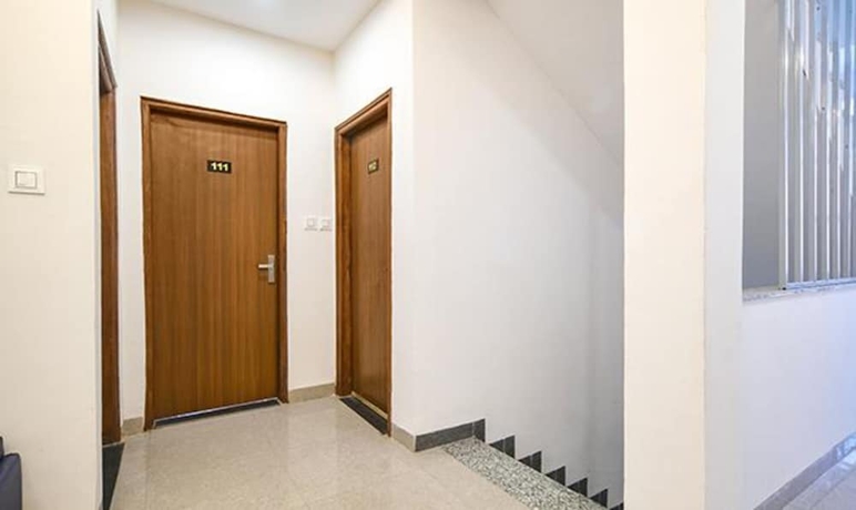 Imagen de los interiores del Hotel Fabhotel One Stay. Foto 16