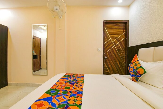 Imagen general del Hotel Fabhotel Palm Plaza. Foto 14