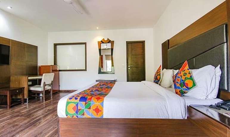 Imagen de la habitación del Hotel Fabhotel Paradise Ville Resort. Foto 3