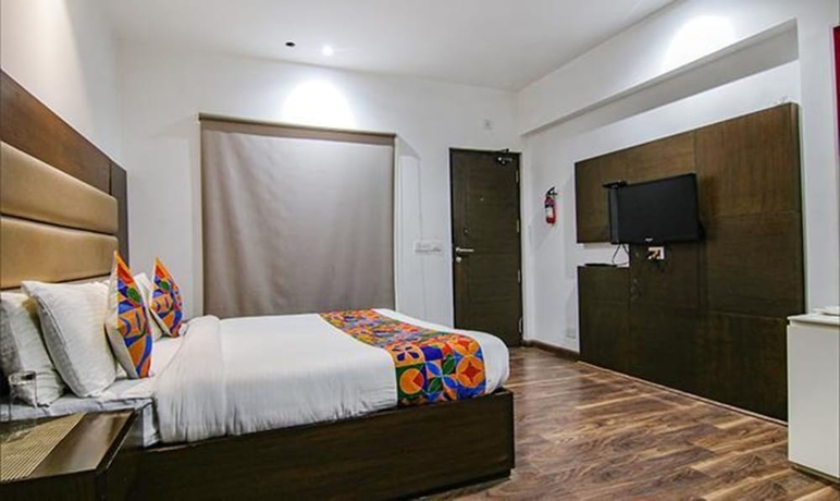 Imagen de la habitación del Hotel Fabhotel Paradise Ville Resort. Foto 6
