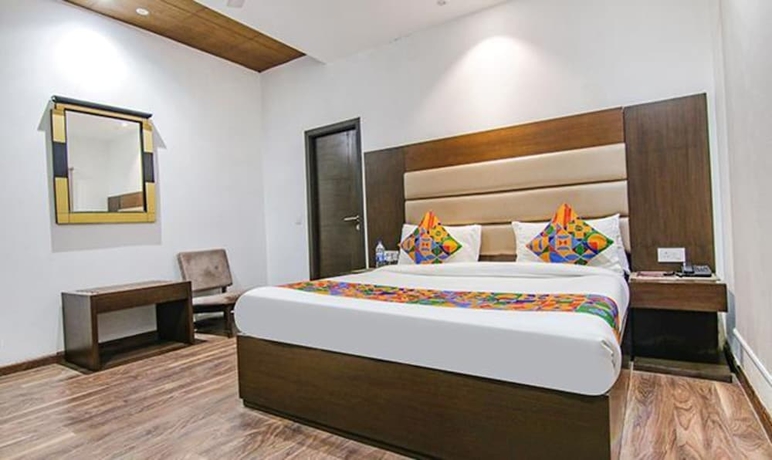 Imagen de la habitación del Hotel Fabhotel Paradise Ville Resort. Foto 9