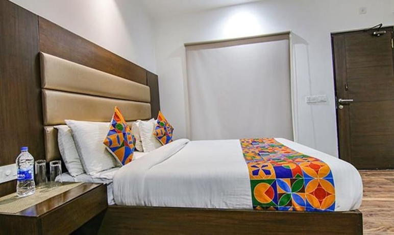 Imagen de la habitación del Hotel Fabhotel Paradise Ville Resort. Foto 11