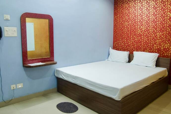 Imagen de la habitación del Hotel Fabhotel Parashuram. Foto 15
