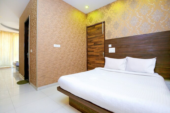 Imagen general del Hotel Fabhotel Pearl Grand. Foto 15