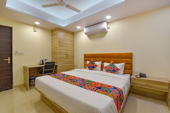 Imagen de la habitación del Hotel Fabhotel Pink City. Foto 17