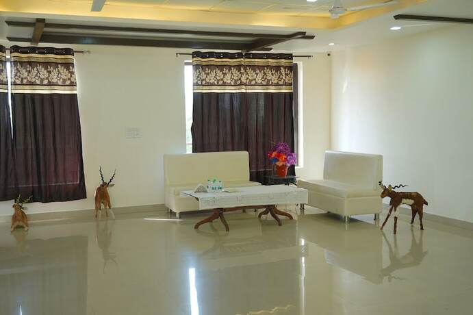 Imagen general del Hotel Fabhotel Pink Park. Foto 2