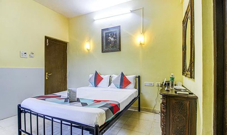 Imagen de la habitación del Hotel Fabhotel Plus Shivam Resort. Foto 19