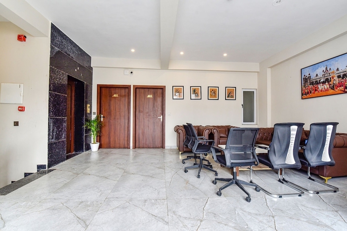 Imagen de los interiores del Hotel Fabhotel Pravaasam Residency. Foto 18