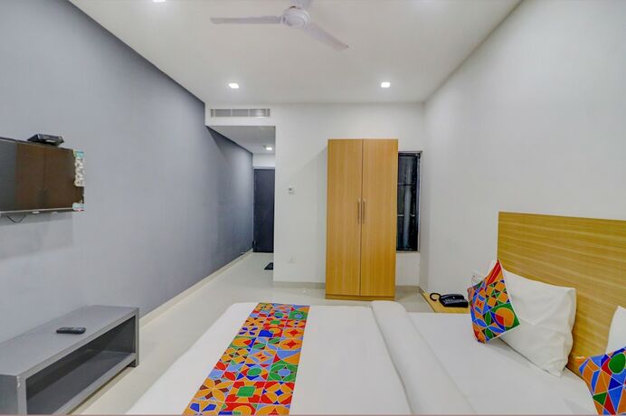 Imagen general del Hotel Fabhotel Premium Kashi. Foto 5