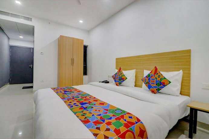 Imagen de la habitación del Hotel Fabhotel Premium Kashi. Foto 20