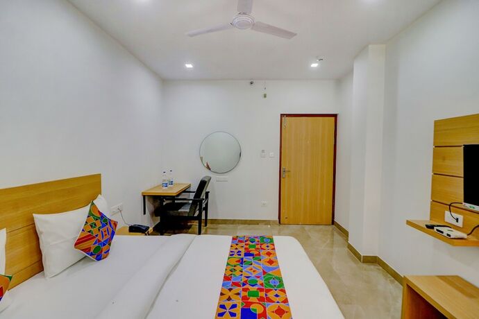 Imagen general del Hotel Fabhotel Premium Kashi. Foto 7