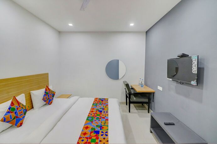 Imagen general del Hotel Fabhotel Premium Kashi. Foto 12