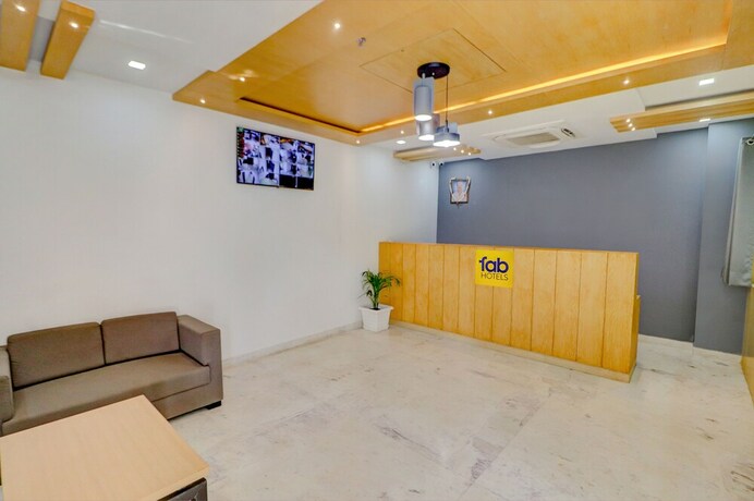 Imagen general del Hotel Fabhotel Premium Kashi. Foto 15