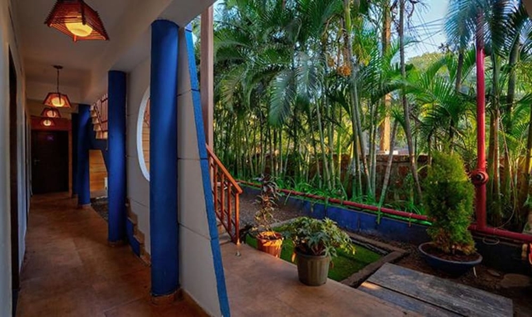 Imagen de los interiores del Hotel Fabhotel Prime 7 Eleven Resort. Foto 13