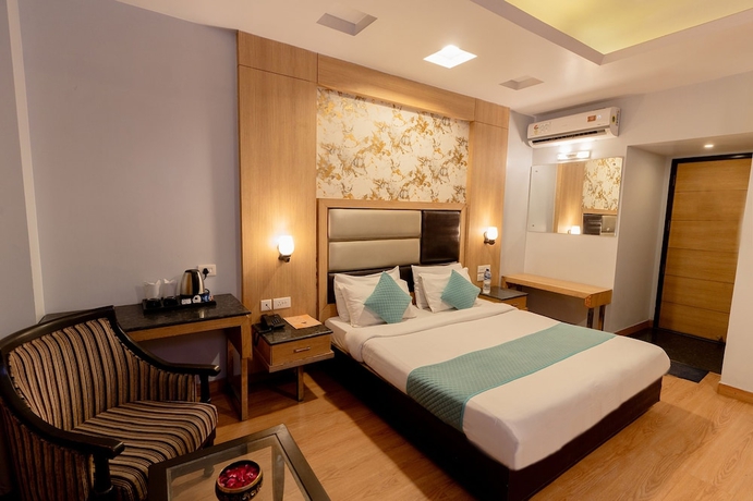 Imagen de la habitación del Hotel Fabhotel Prime Aroma Residency. Foto 4