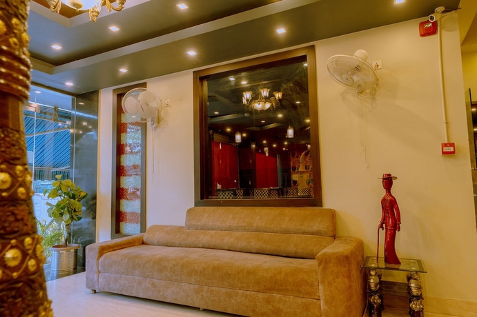 Imagen de los interiores del Hotel Fabhotel Prime Aroma Residency. Foto 17