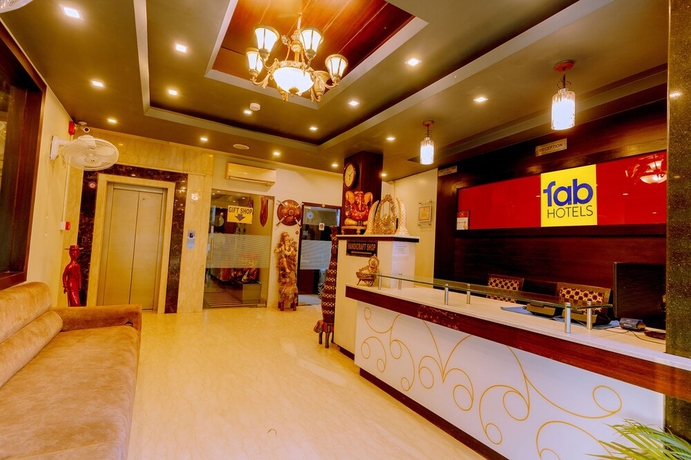 Imagen de los interiores del Hotel Fabhotel Prime Aroma Residency. Foto 19