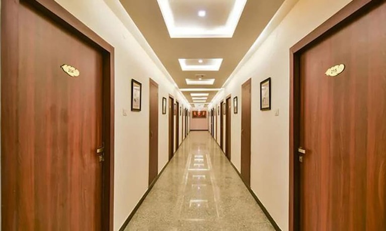 Imagen general del Hotel Fabhotel Prime Golden Feather. Foto 6