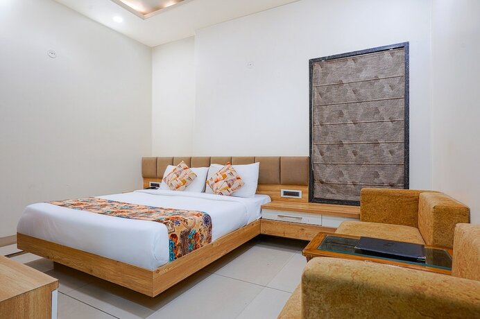 Imagen de la habitación del Hotel Fabhotel Prime Jewel Palace. Foto 15